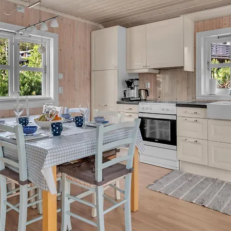 Holiday home Solfridbu - Sow070 By Interhome